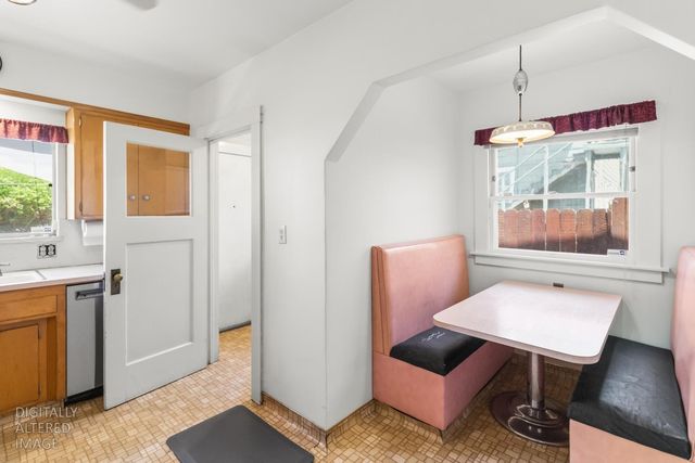 1908 27th St, Sacramento, CA 95816
