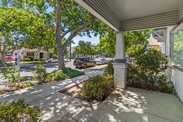 1908 27th St, Sacramento, CA 95816