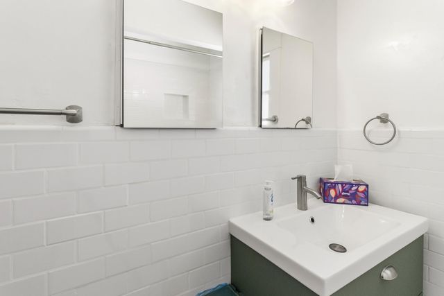 1908 27th St, Sacramento, CA 95816
