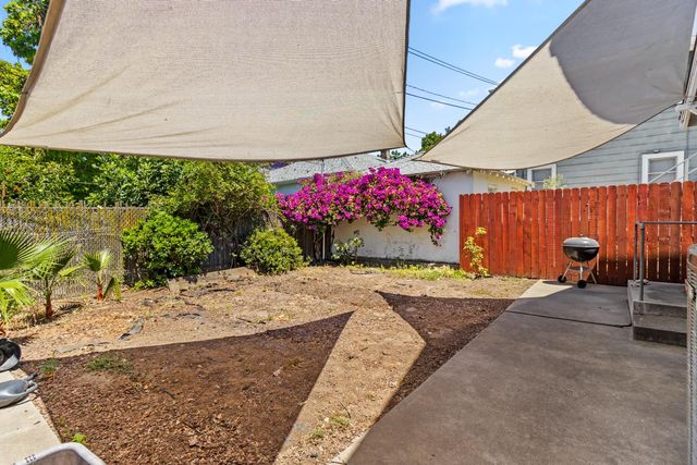 1908 27th St, Sacramento, CA 95816
