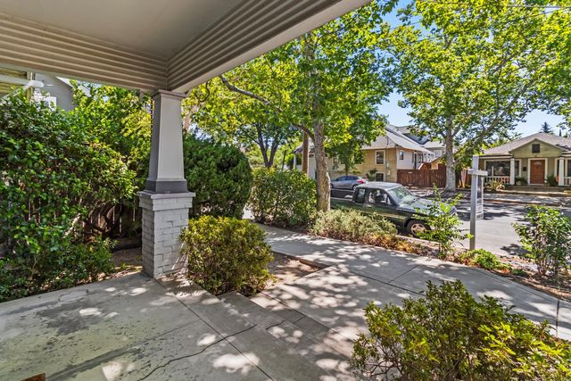 1908 27th St, Sacramento, CA 95816