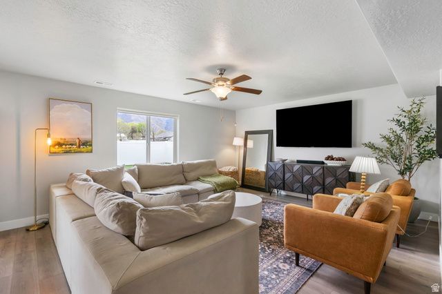 148 N 200 E, Salem, UT 84653