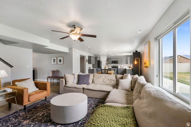 148 N 200 E, Salem, UT 84653