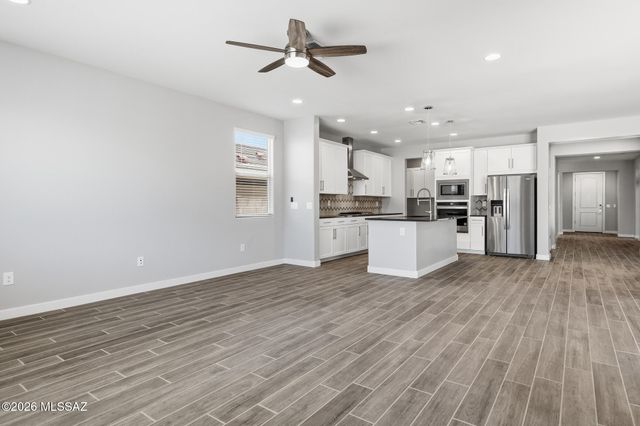 13852 E Silver Pine Trail, Vail, AZ 85641