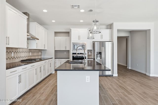 13852 E Silver Pine Trail, Vail, AZ 85641