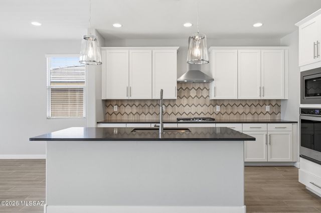13852 E Silver Pine Trail, Vail, AZ 85641