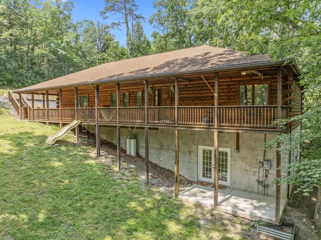 354 MULBERRY LN, Mt Jackson, VA 22842