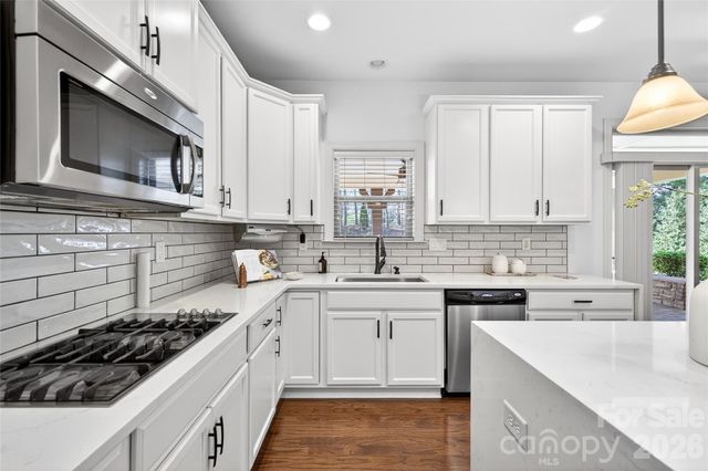 1011 Rock Forest Way, Fort Mill, SC 29707