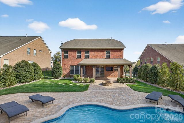 1011 Rock Forest Way, Fort Mill, SC 29707