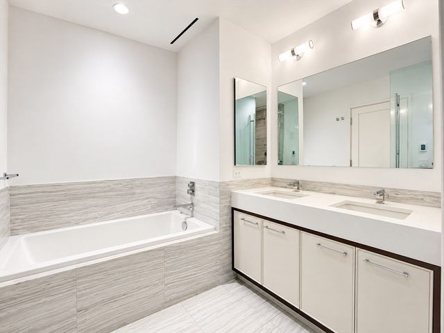 1 Dalton St 3608, Boston, MA 02115