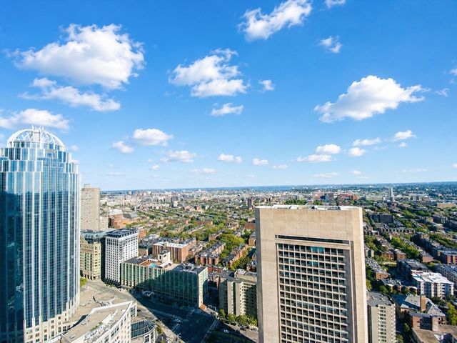 1 Dalton St 3608, Boston, MA 02115