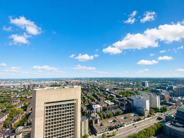 1 Dalton St 3608, Boston, MA 02115