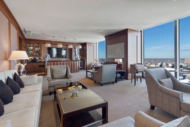 1 Dalton St 3608, Boston, MA 02115