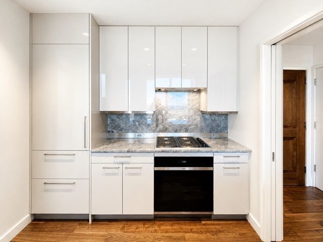 1 Dalton St 3608, Boston, MA 02115