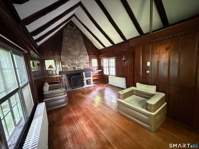 684 Field Street, Naugatuck, CT 06770