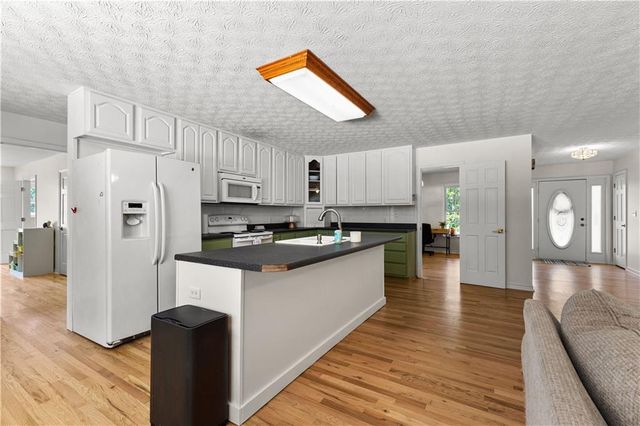 50 Emeott Drive, Newnan, GA 30263