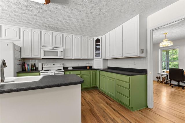 50 Emeott Drive, Newnan, GA 30263