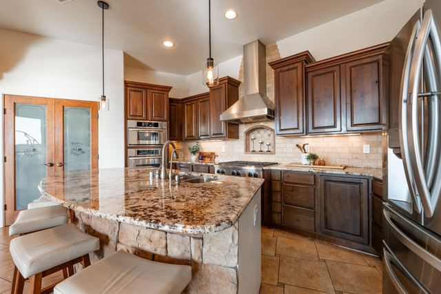 6917 Chapingo Road NE, Rio Rancho, NM 87144