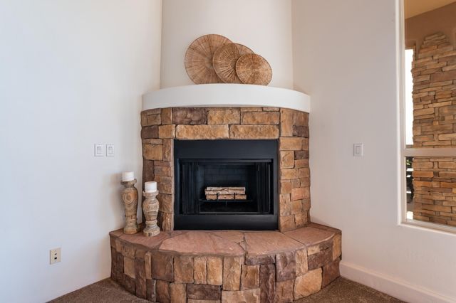 6917 Chapingo Road NE, Rio Rancho, NM 87144