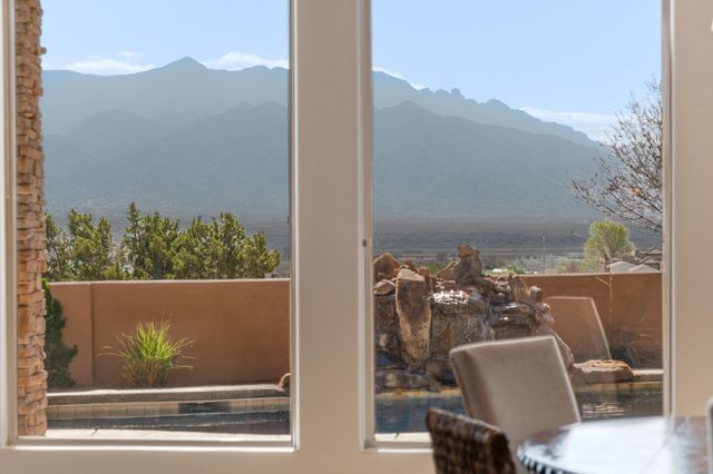 6917 Chapingo Road NE, Rio Rancho, NM 87144