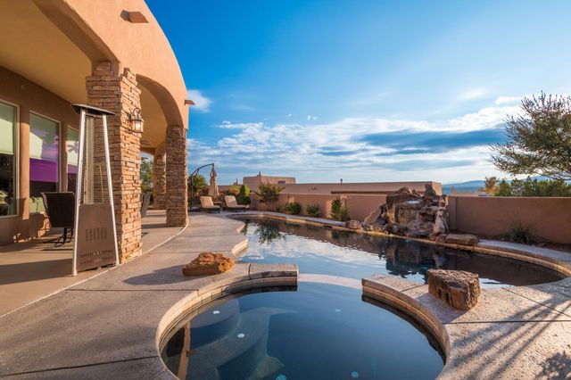 6917 Chapingo Road NE, Rio Rancho, NM 87144