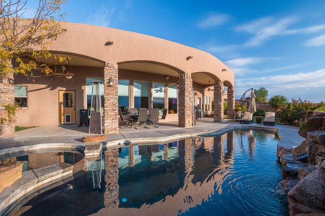 6917 Chapingo Road NE, Rio Rancho, NM 87144