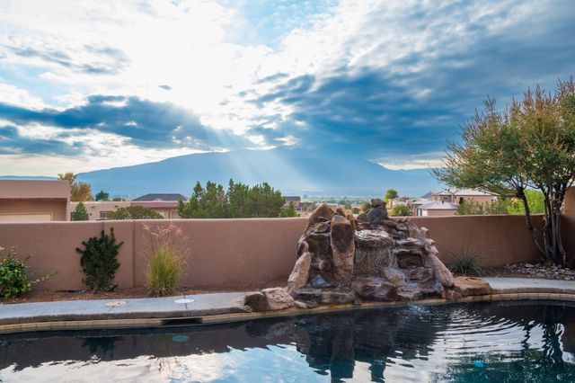 6917 Chapingo Road NE, Rio Rancho, NM 87144