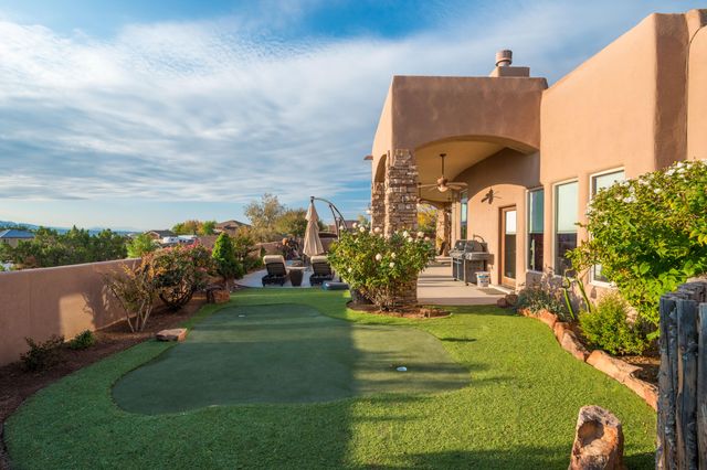 6917 Chapingo Road NE, Rio Rancho, NM 87144