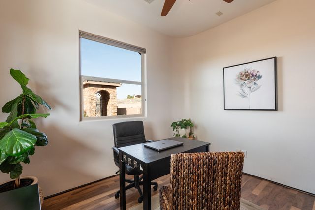 6917 Chapingo Road NE, Rio Rancho, NM 87144