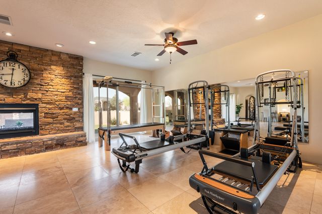 6917 Chapingo Road NE, Rio Rancho, NM 87144