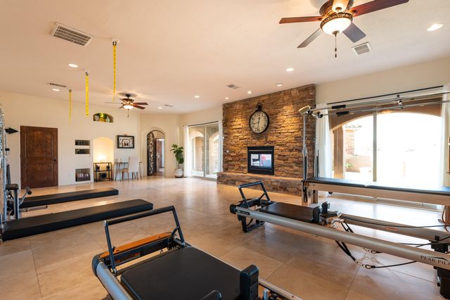 6917 Chapingo Road NE, Rio Rancho, NM 87144