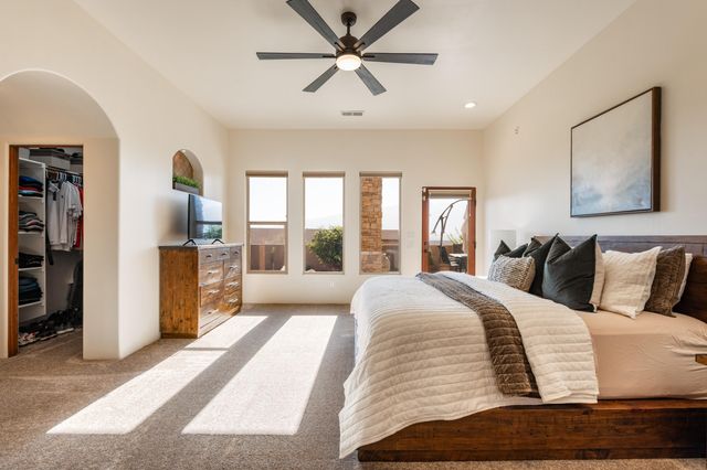 6917 Chapingo Road NE, Rio Rancho, NM 87144