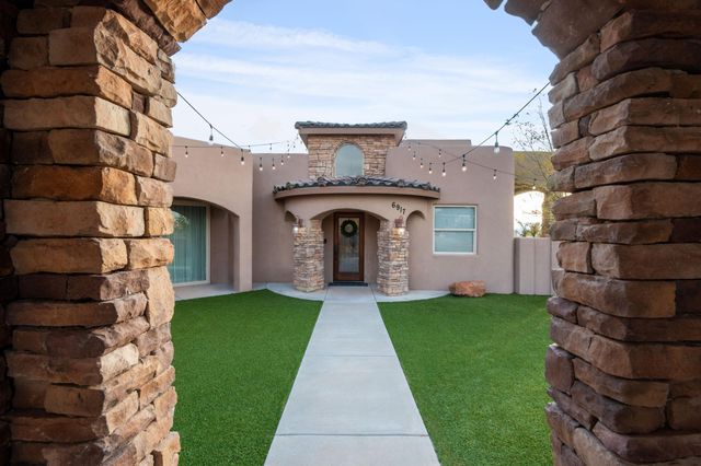 6917 Chapingo Road NE, Rio Rancho, NM 87144