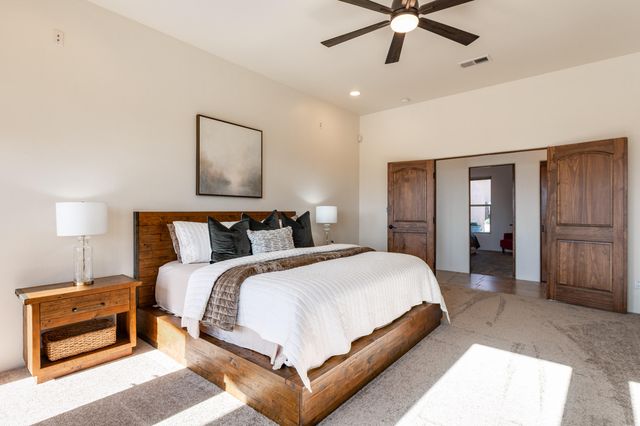 6917 Chapingo Road NE, Rio Rancho, NM 87144