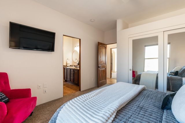 6917 Chapingo Road NE, Rio Rancho, NM 87144