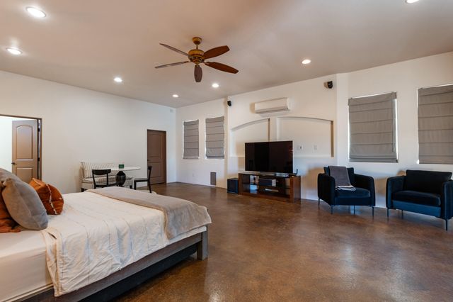 6917 Chapingo Road NE, Rio Rancho, NM 87144