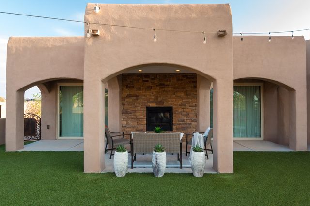 6917 Chapingo Road NE, Rio Rancho, NM 87144