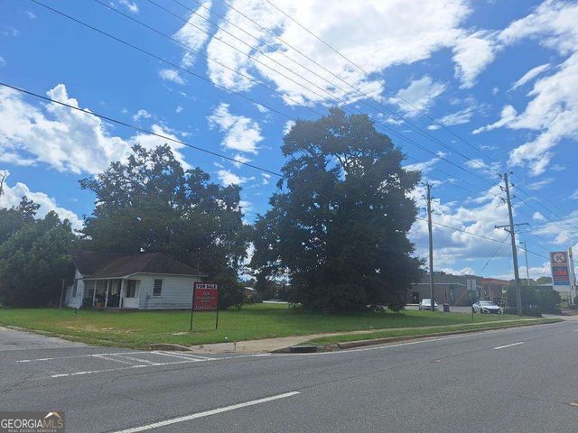 403 S Ware Street, Alma, GA 31510