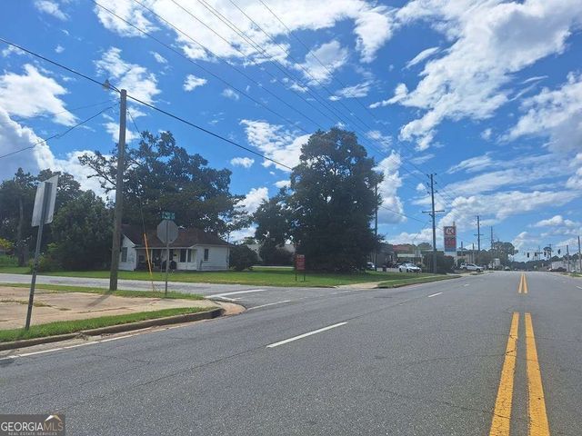 403 S Ware Street, Alma, GA 31510