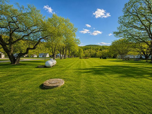 919 Vermont Route 100, Hancock, VT 05748