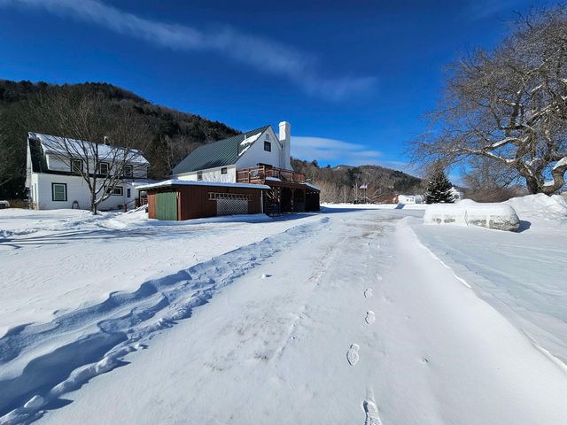 919 Vermont Route 100, Hancock, VT 05748