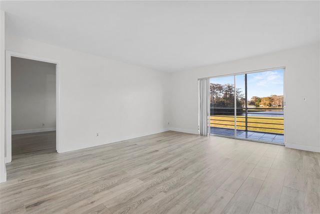 8205 NW 61st Street 218, Tamarac, FL 33321