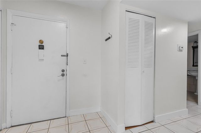 8205 NW 61st Street 218, Tamarac, FL 33321