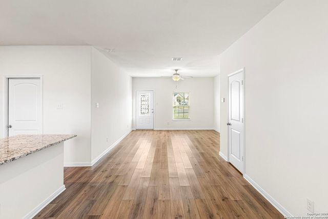 6503 Thorpe Hollow, Converse, TX 78109