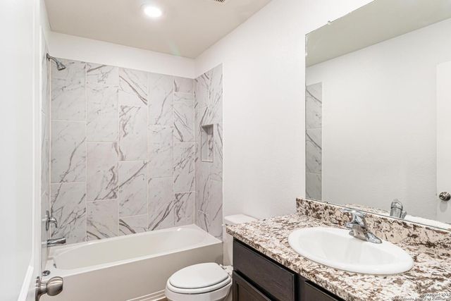 6503 Thorpe Hollow, Converse, TX 78109