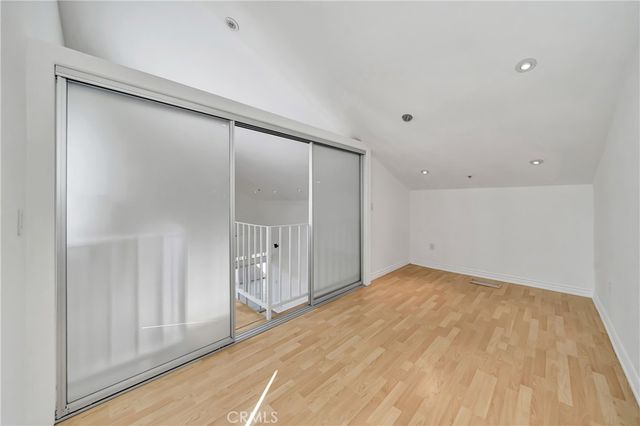 4477 Woodman Avenue 305, Sherman Oaks, CA 91423