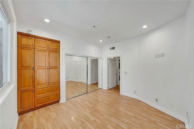 4477 Woodman Avenue 305, Sherman Oaks, CA 91423