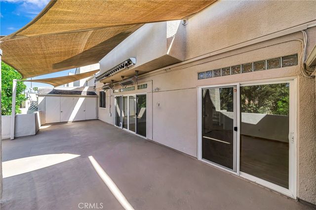 4477 Woodman Avenue 305, Sherman Oaks, CA 91423