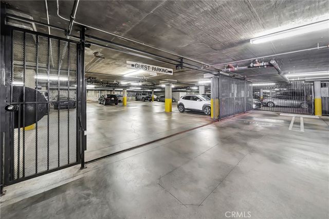 4477 Woodman Avenue 305, Sherman Oaks, CA 91423