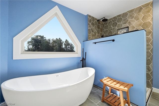 4262 Vilamoura Drive, Avon, OH 44011